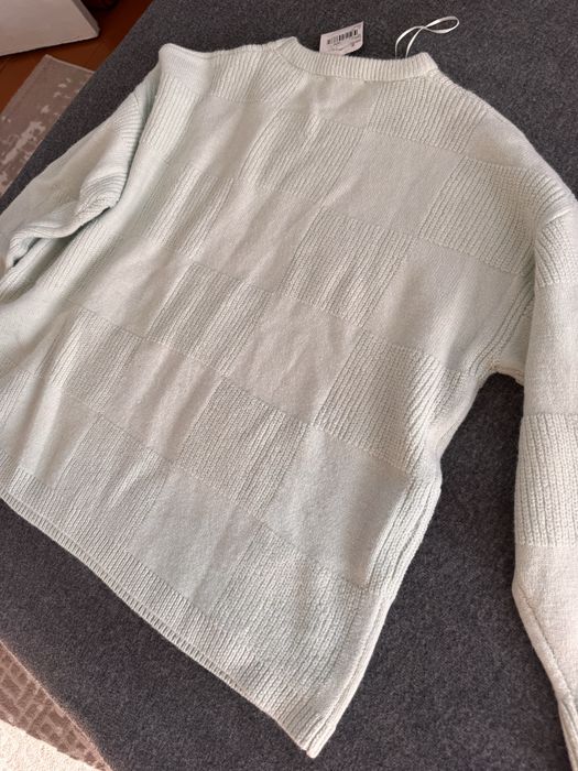 Продам теплую кофту