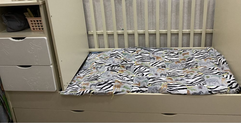 Продам детскую кроватку