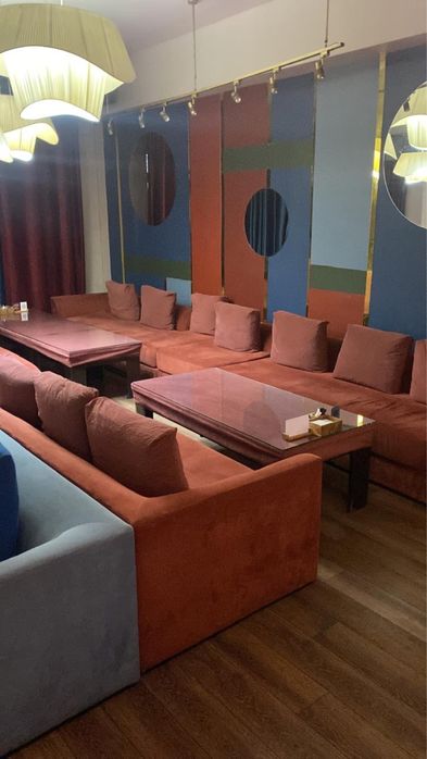 Диваны и столы для заведения