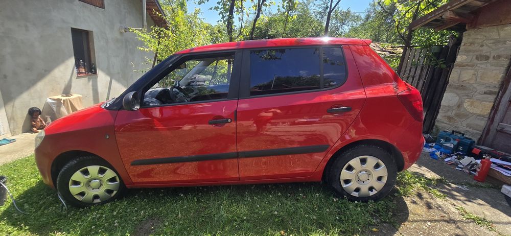 SKODA Fabia 2009 — imagine 2