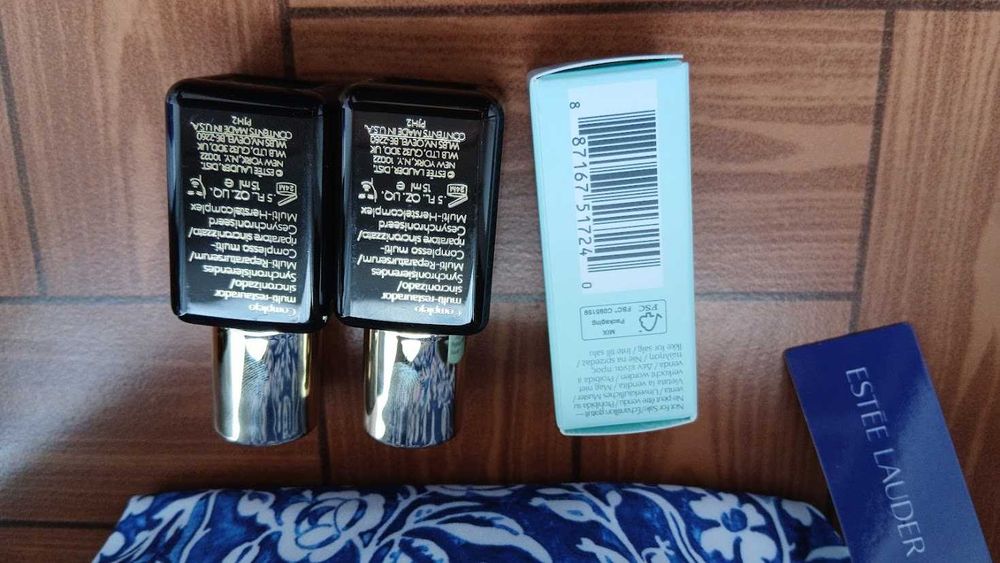 Set Estee Lauder ANR si portfard