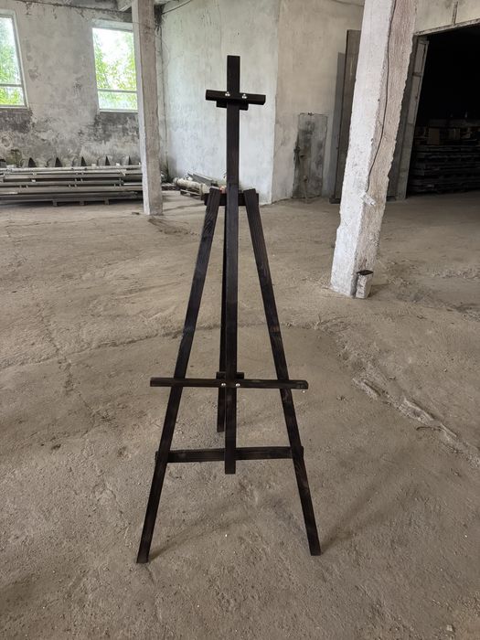 Срочно продам мольберт