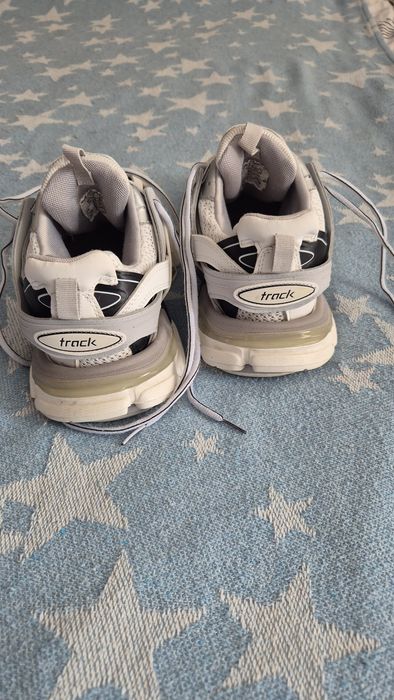 Balenciaga tract,39номер