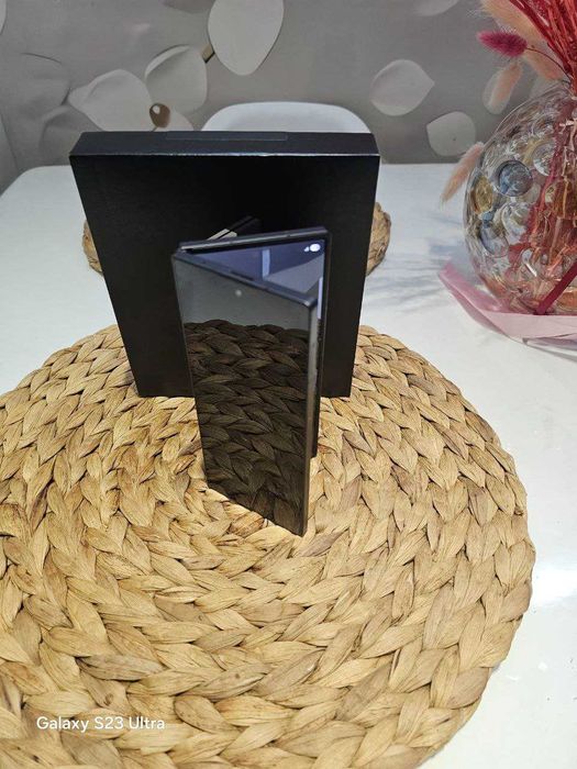 Продаю свой телефон Samsung Fold 6