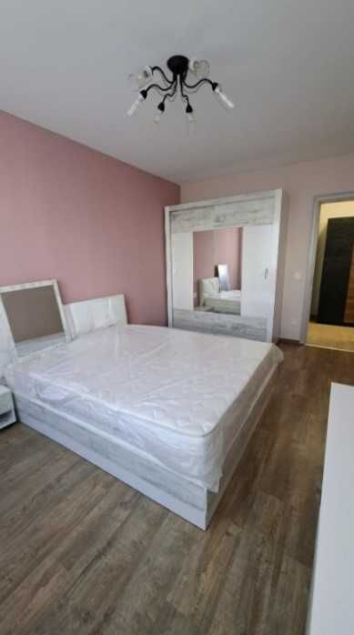 Дава се под наем Тристаен апартамент в София, Изток - 105 кв.м за 869 € - Снимка #3