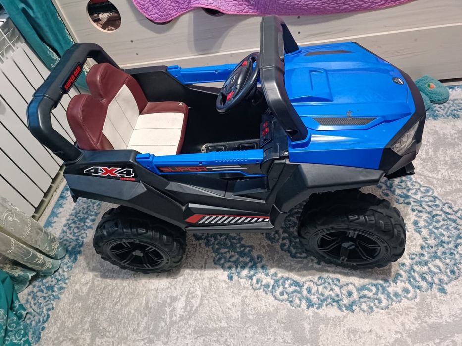 Детская машинка Синяя