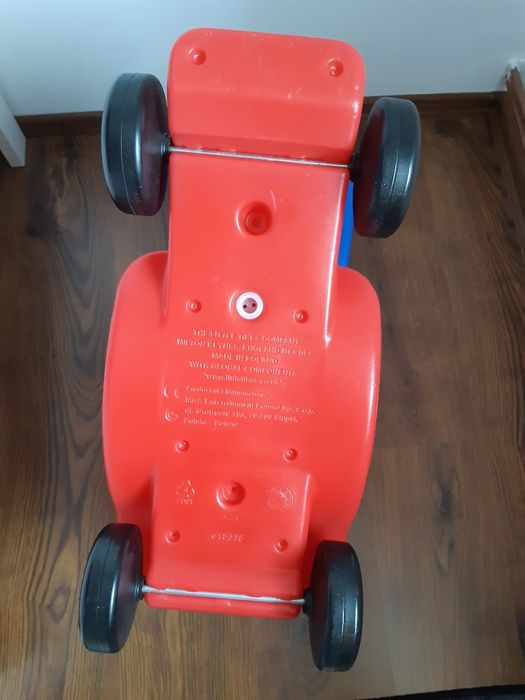 Cos de cumparaturi tip mașina