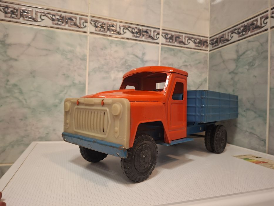 Машинка  ГАЗ  53