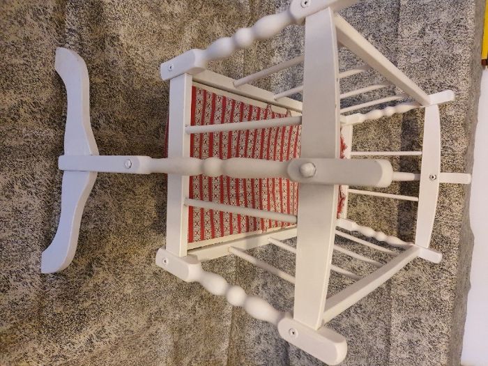 Pat balansoar din lemn pentru papusi