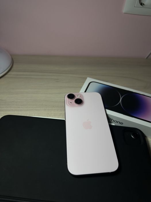 Iphone 15 impecabil