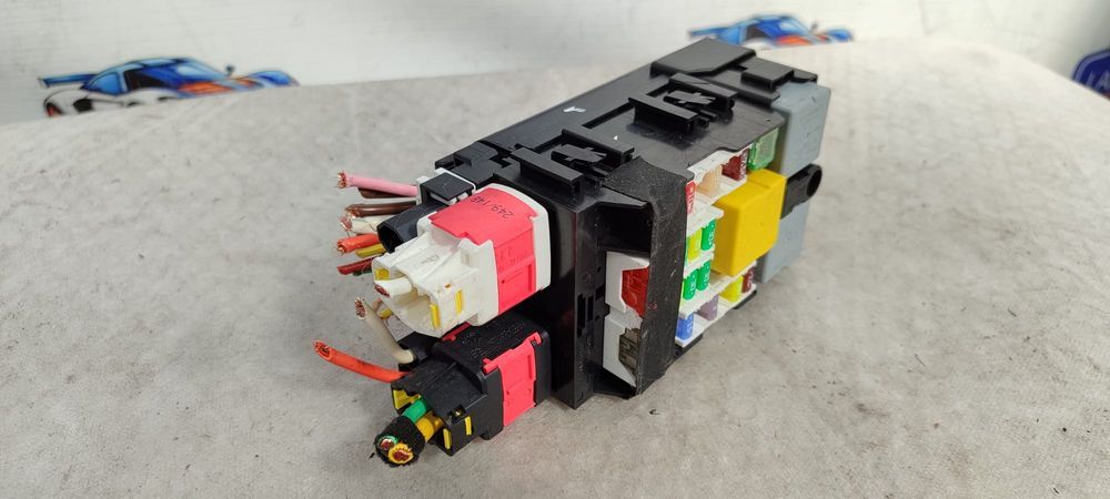 TABLOU SIGURANTE SUPLIMENTAR CITROEN C4 PICASSO II 2015 / 2013–2020 COD OEM 9805492680 / 98 054 926 80 (5G2)