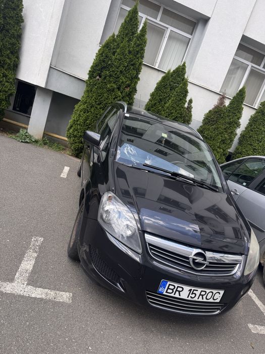 Opel Zafira B 2012