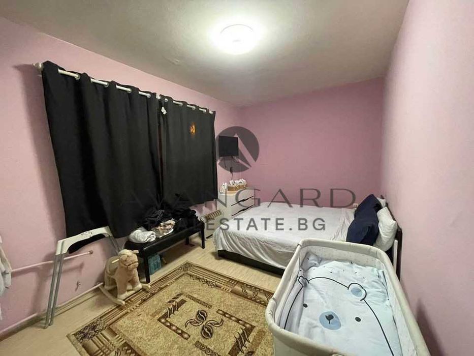 Продава се Тристаен апартамент в Пловдив, Тракия - 92 кв.м за 1275 €/кв.м - Снимка #2
