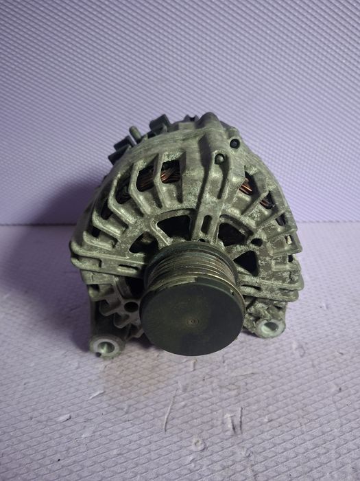 Alternator 180A motor N47 D20 C BMW F20 F21 F22 F30 F31 F32 F33 F34 F36 Cod 7823343 in stare buna de funcționare