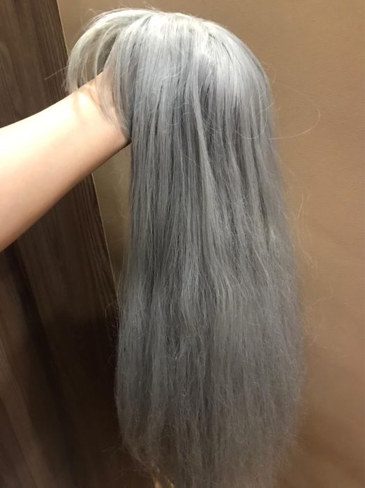 Продам парик пепельного цвета