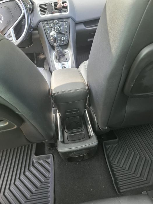 Vând Opel Meriva