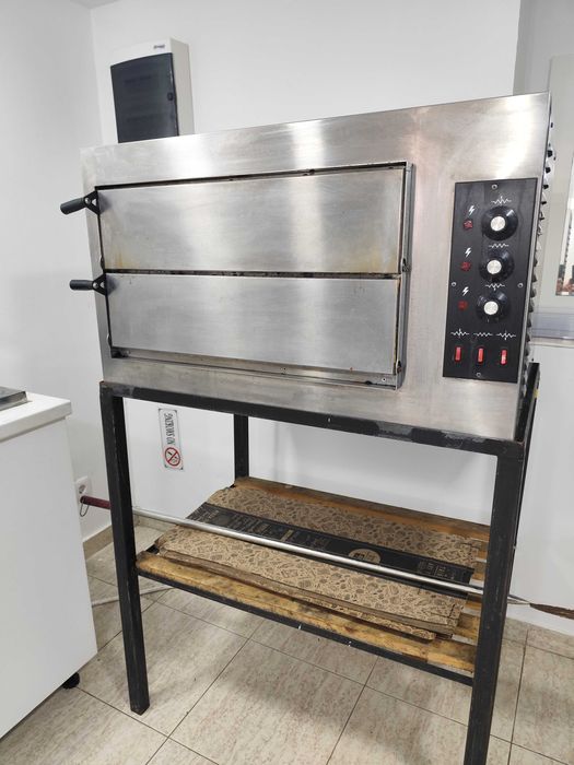 Cuptor profesional pizza Made in Italy