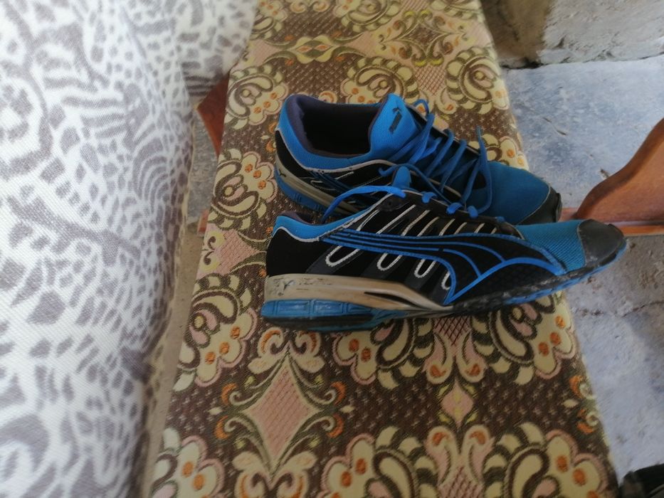 Маратонки пума номер 44