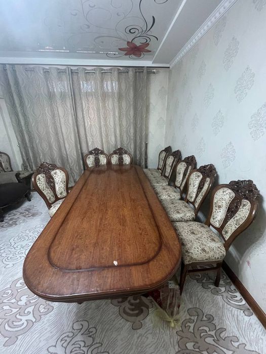 Стол стул для гостиной