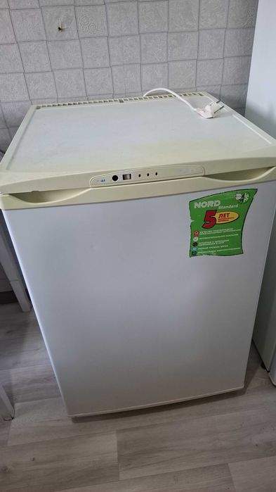 Продам Морозильник б/у