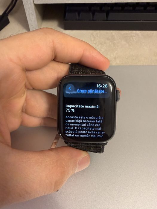 Apple Watch Series 4 Nike 44 mm – Space Gray – 7 curele + accesorii
