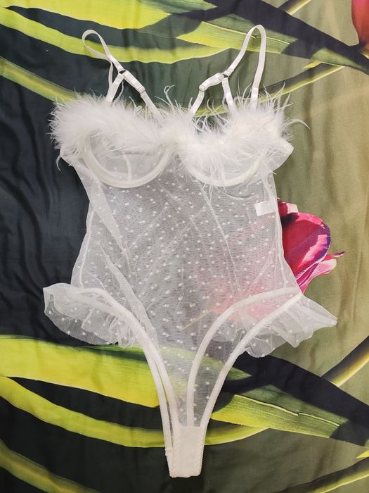 Нижнее бельё комплекты