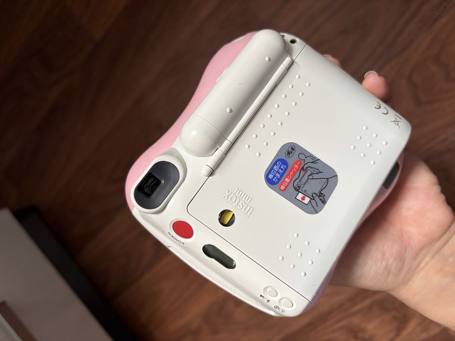 Instax фотоаппарат