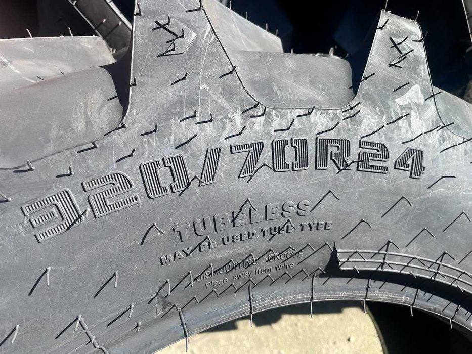 Anvelope CEAT 320/70 R24 Radiale pe insertie de metal tubeless