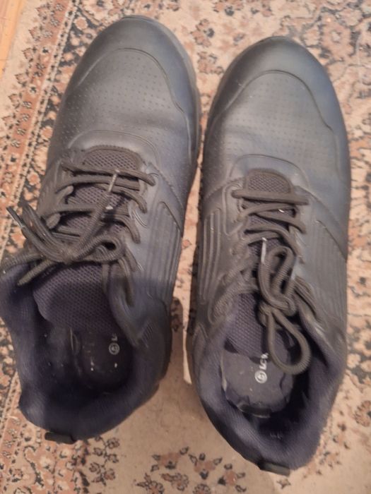 Обувь мужская 43 размера.