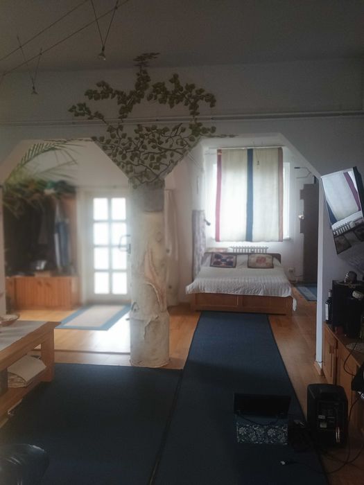 De inchiriat casa particular.