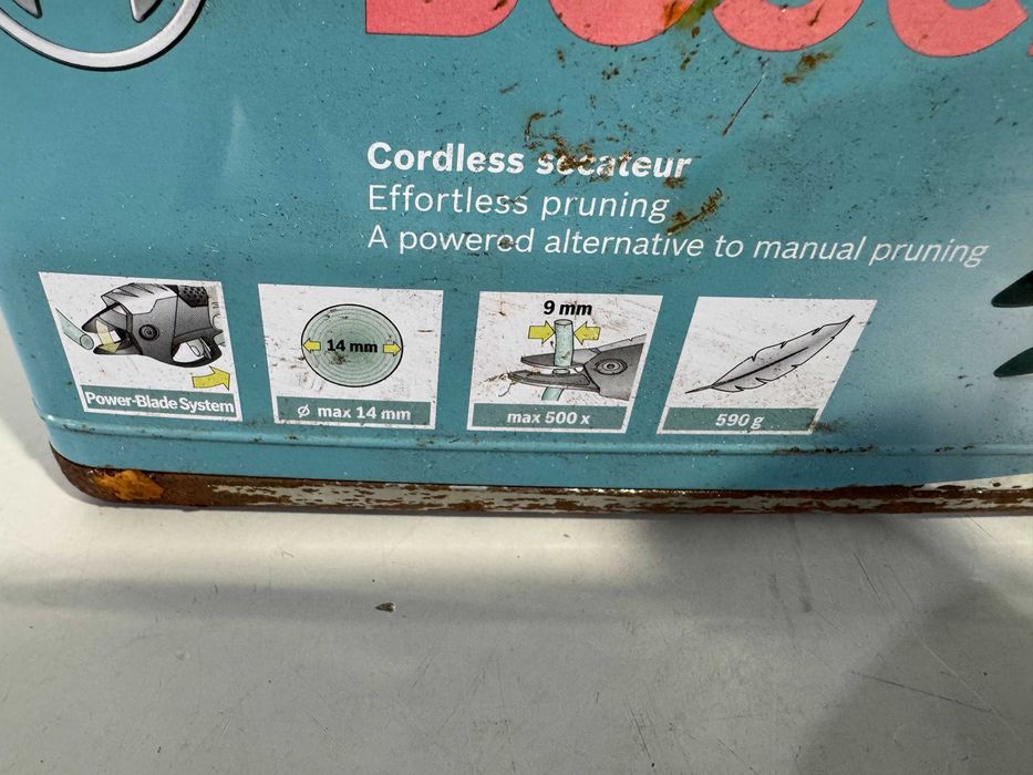 Ножица акумулаторна  BOSCH Ciso / 3.6 V li ion