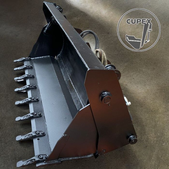Cupa multifuncțională buldoexcavator