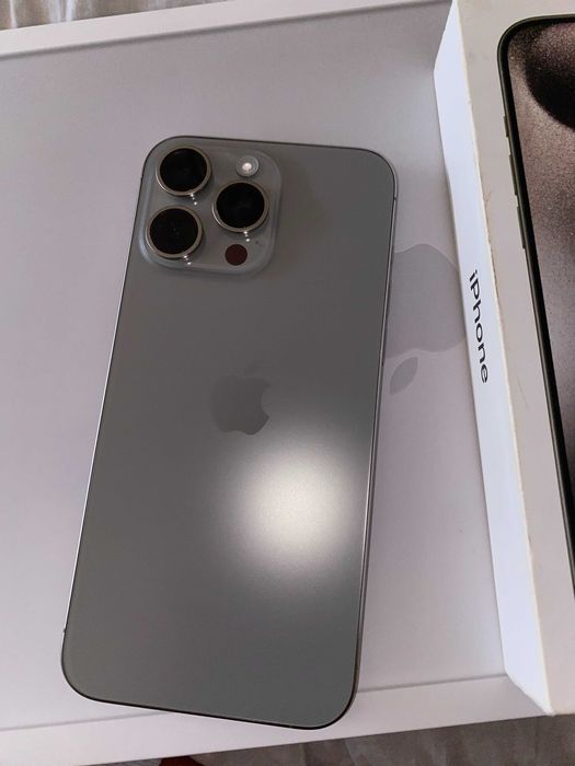 iPhone 15 Pro Max