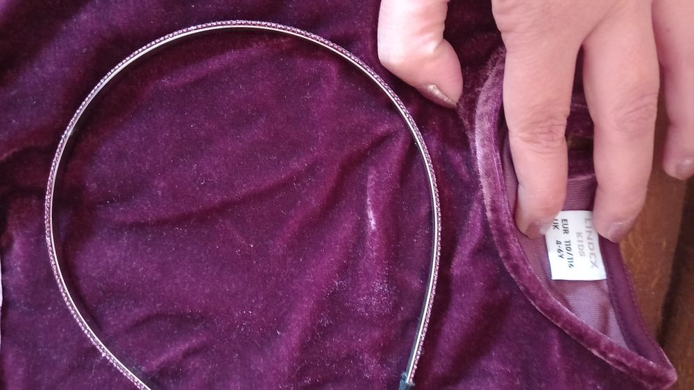 Роклички 3-4-5 год +подарък диадема