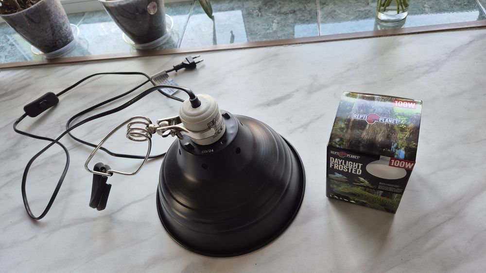 Exo terra Lampa Terariu

Exo Terra Glow Light Fluorescent - Lampă ter