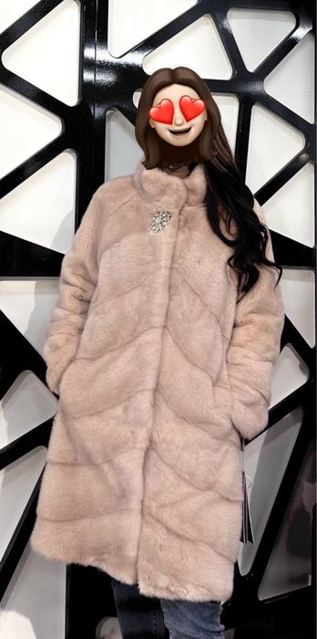 Продам две норковые шубы