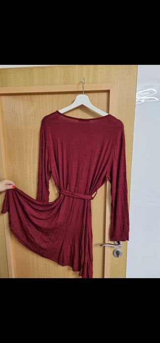 Дамска рокля с колан 50