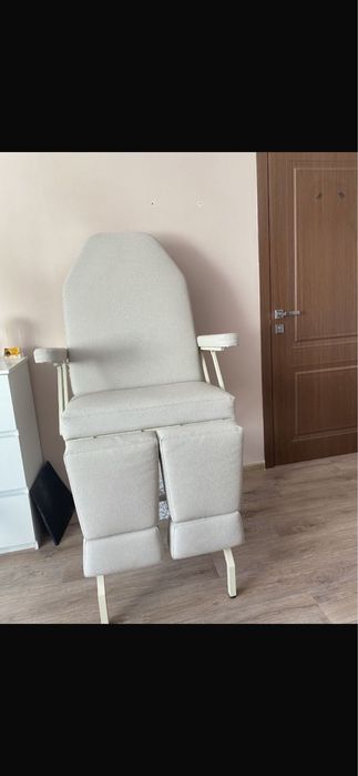 Продам педекюрное кресло