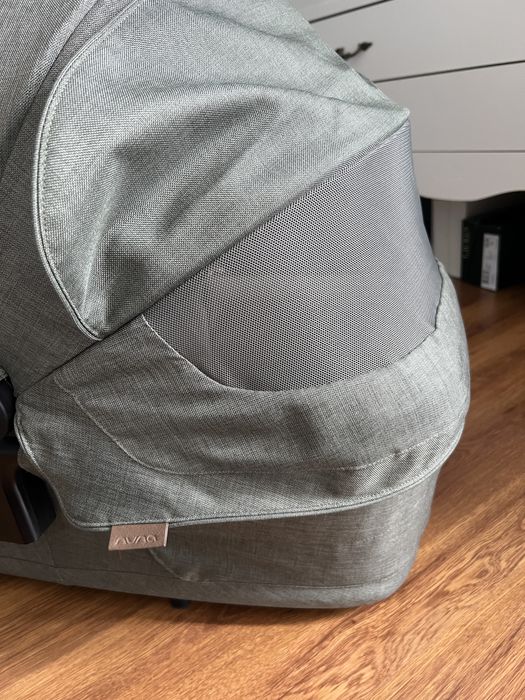 Nuna Lytl pine кош за новородено