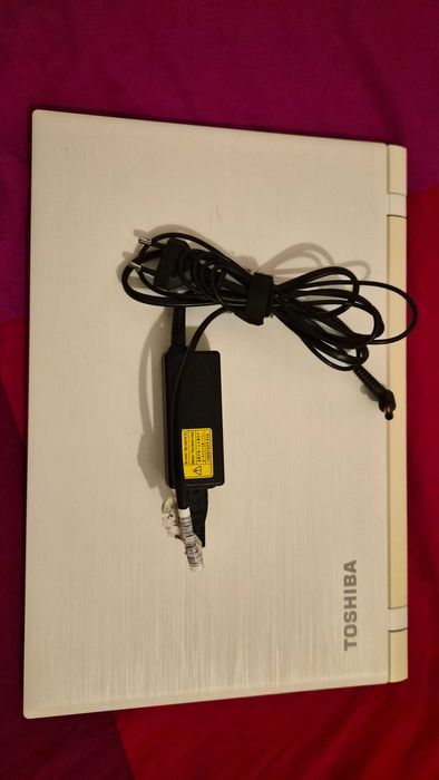Doua laptopuri Toshiba Satellite C55