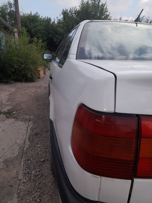 Пассат  б/4 1994года.