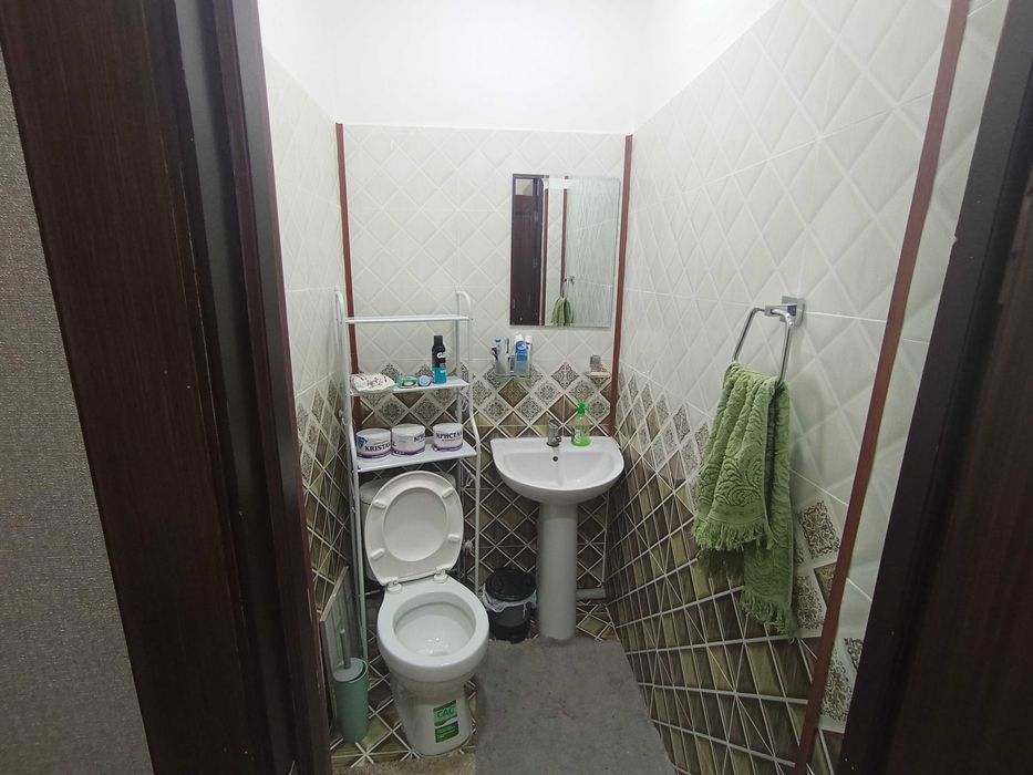 80 m2 kvartira satiladi