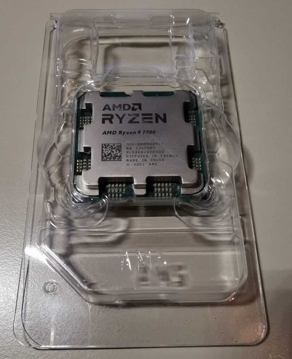 Amd Ryzen 7900x CPU box