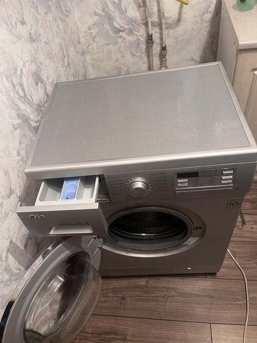 LG Стиральная машинка
