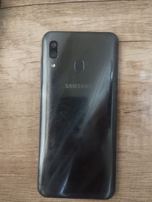 Samsung A30 telefon