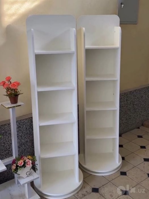 Зеркало с полками
