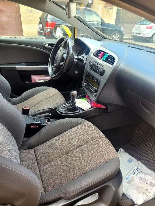SEAT Leon 2011 — imagine 4