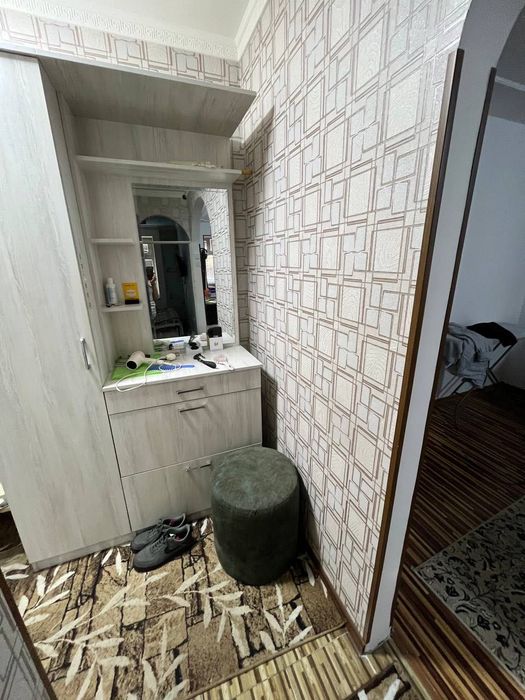 Продам 2 ком переделанную в 3 ком на дороге