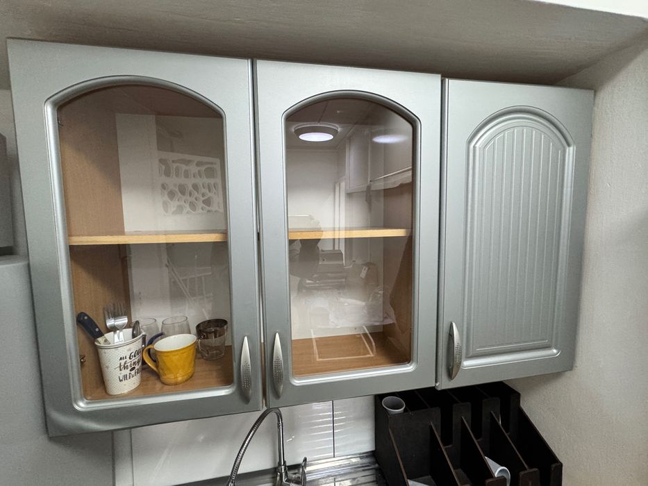 продам кухонный гарнитур б.у.