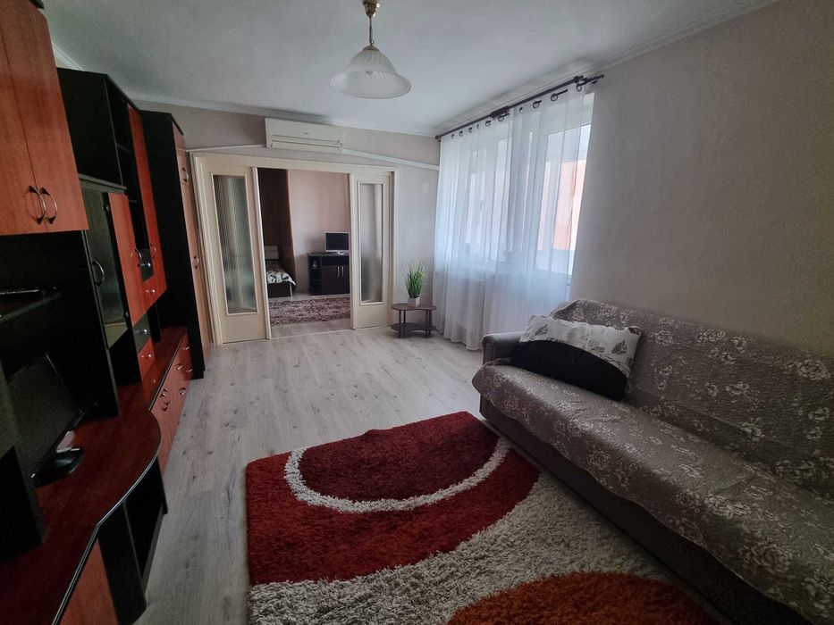 Apartament 3 camere de închiriat – Str. Sovata